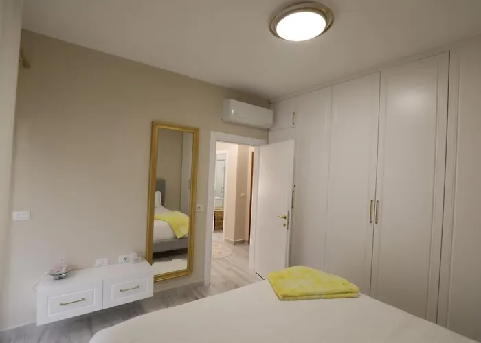 Apartment Lakeside Serenity *